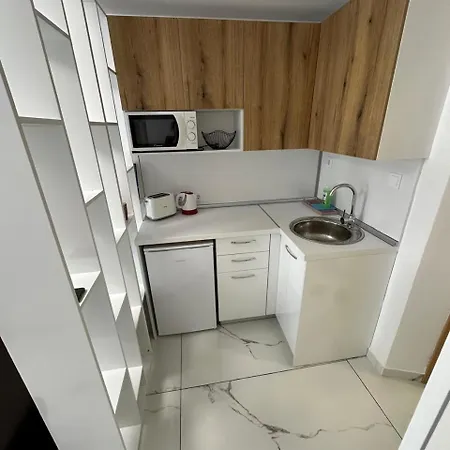 Private Studio-apartment Sol E Mar شقة