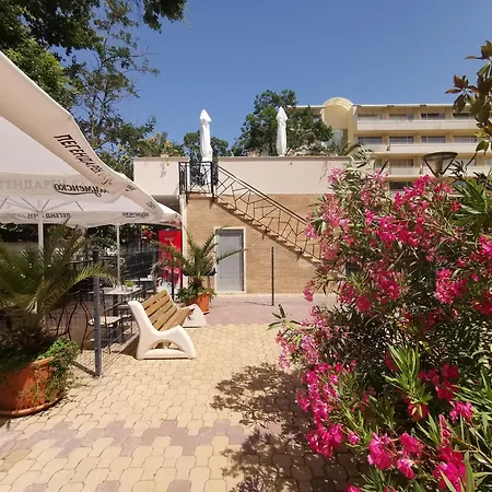 Private Studio-apartment Sol E Mar * ساني بيتش